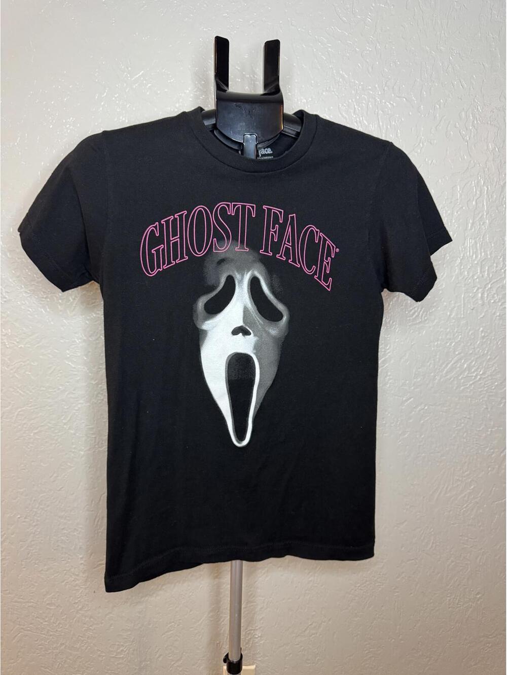 Ghost Face The Icon of Halloween Black Short Sleeve T-Shirt Size S